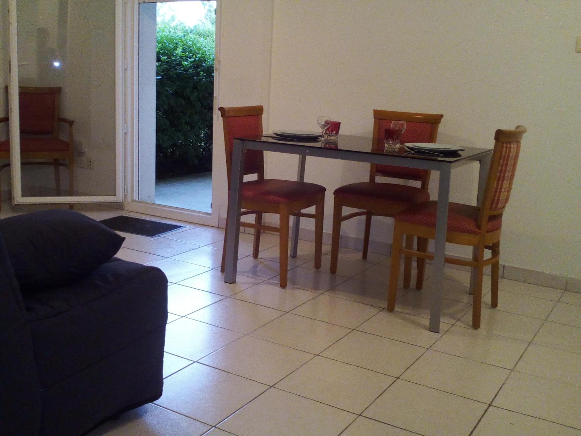 T2 36 M2 Pres Du Lac, Parc 55 Hectares Accessible A Pied ! *